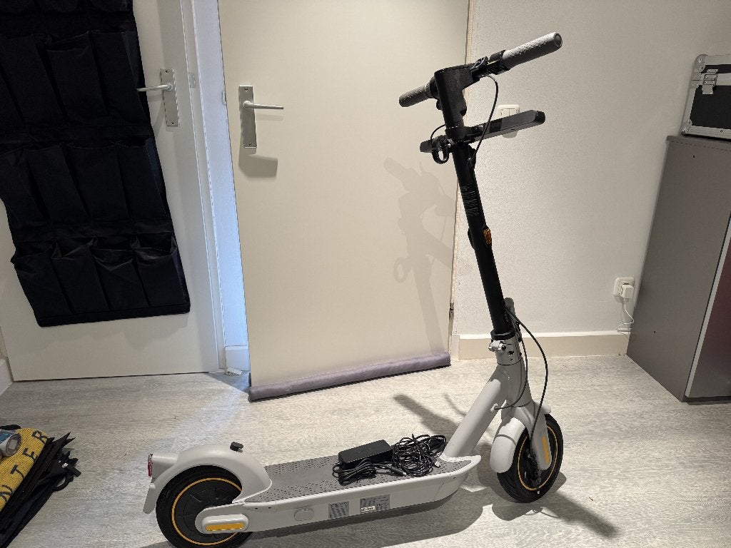 NINEBOT BY SEGWAY Step KickScooter MAX G30LE II Grijs, Ophalen, Zo goed als nieuw, Elektrische step (E-scooter), Segway Ninebot