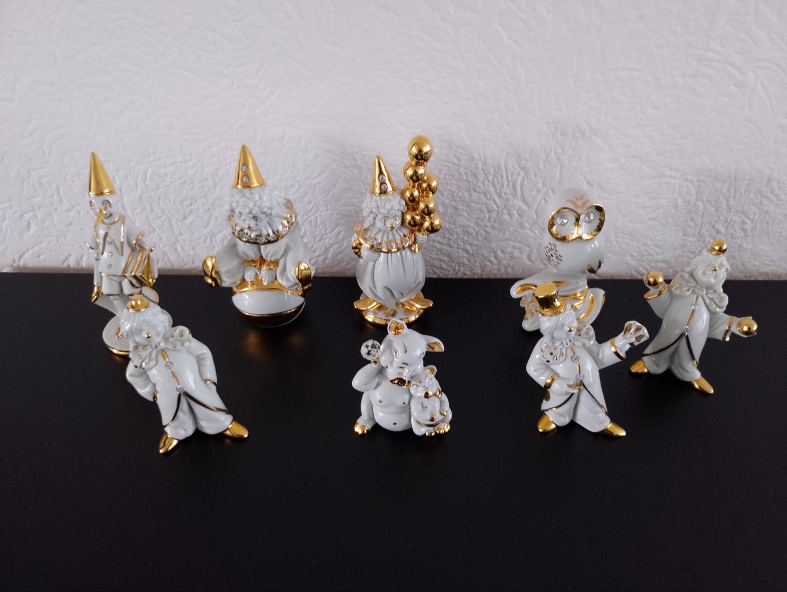 Porseleinen beeldjes met ingelegd Swarovski steentjes, Verzamelen, Ophalen, Zo goed als nieuw, Figuurtje