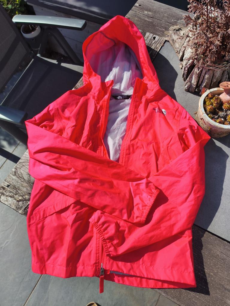 The North Face regenjas voor meisjes, felroze, maat S, Ophalen of Verzenden, Gebruikt, The North Face, Meisje