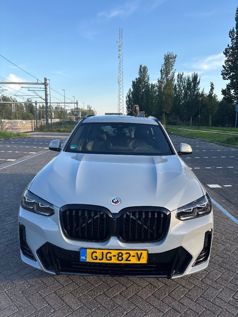 Foto 3 van BMW X3 xDrive30e M- Pakket /Pano /Leder /Shadow Line /2022