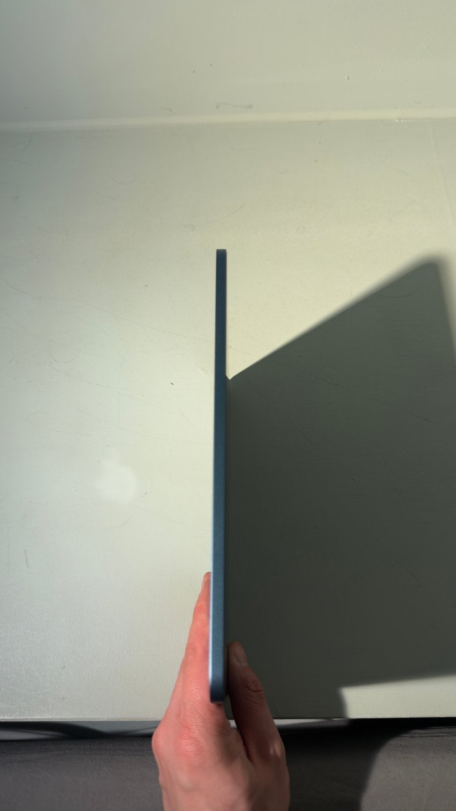 Foto 5 van iPad Air 5 (64GB, Wi-Fi, Blauw) + Toetsenbordhoes + Apple Pe