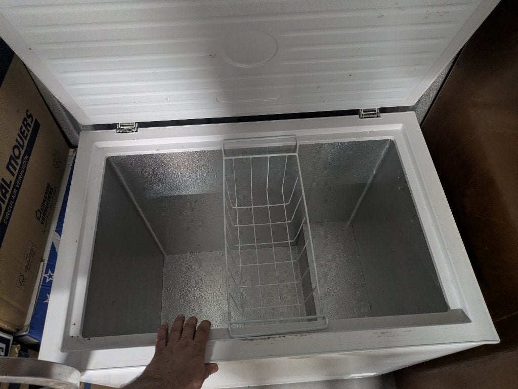 Witte vrieskist, Witgoed en Apparatuur, Vriezers en Diepvrieskisten, Vrieskist, Gebruikt, Minder dan 85 cm, Vrijstaand