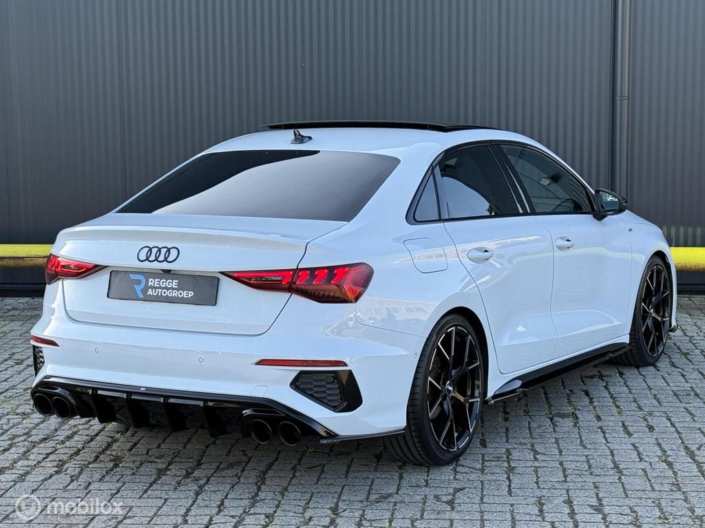Audi A3 Limousine 35 TFSI S-Line MAXTON | S3 PAKKET |PANODAK, Auto's, Audi, 1295 kg, 4 cilinders, 150 pk, Wit