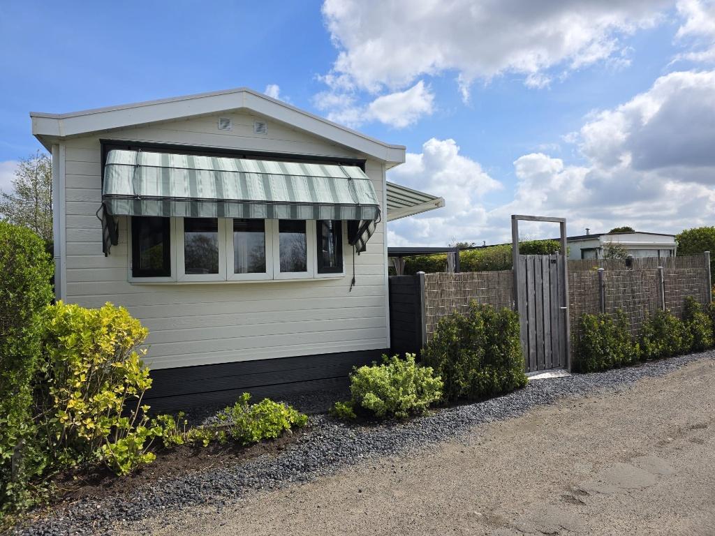 Te koop: compleet instapklaar chalet - Wilgenplas Maarssen, Huizen en Kamers, Recreatiewoningen te koop, 2 slaapkamers, Utrecht