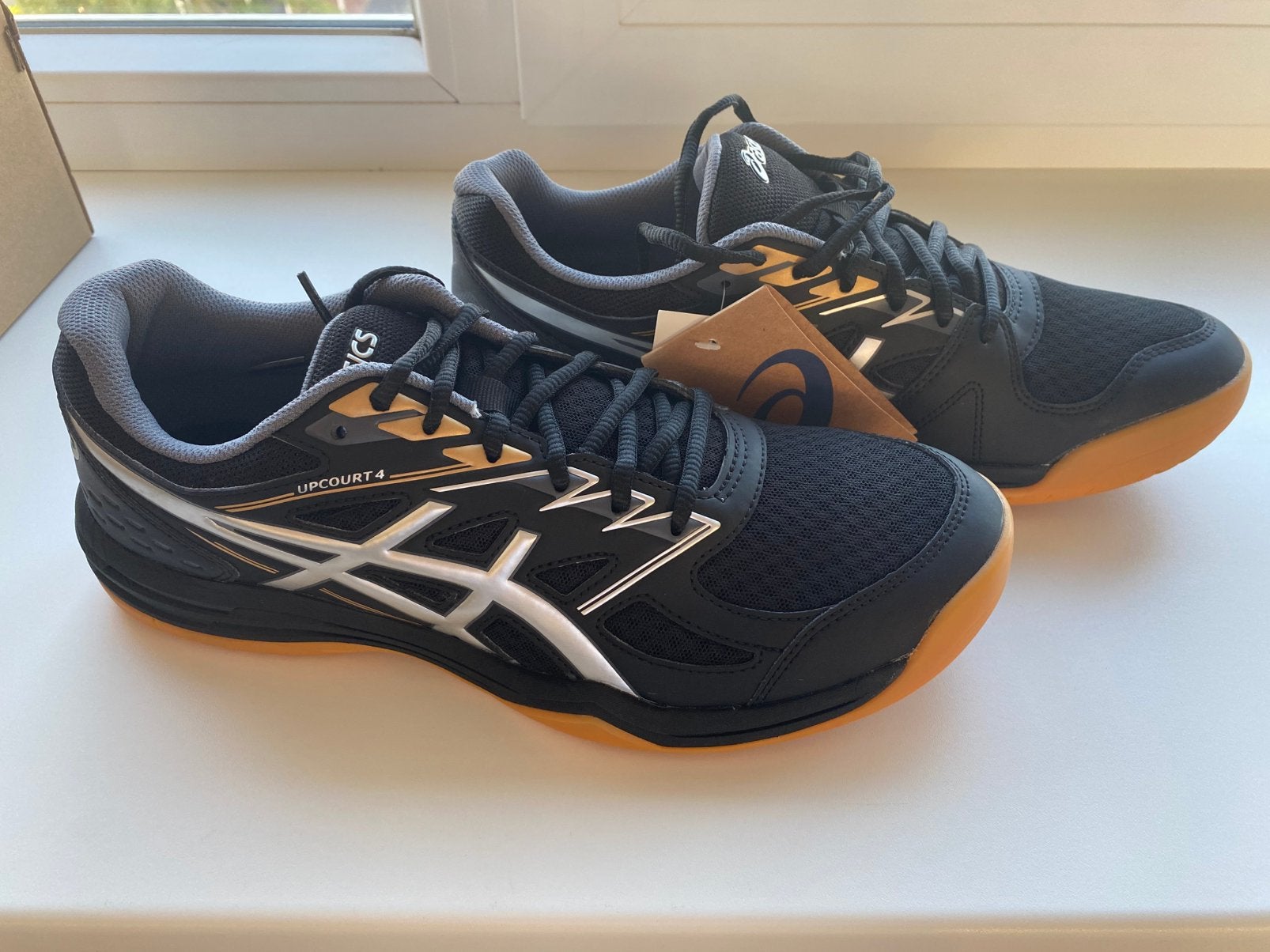 Asics Upcourt 4 maat 10,5 / 44,5, Sport en Fitness, Ophalen, Nieuw, Schoenen