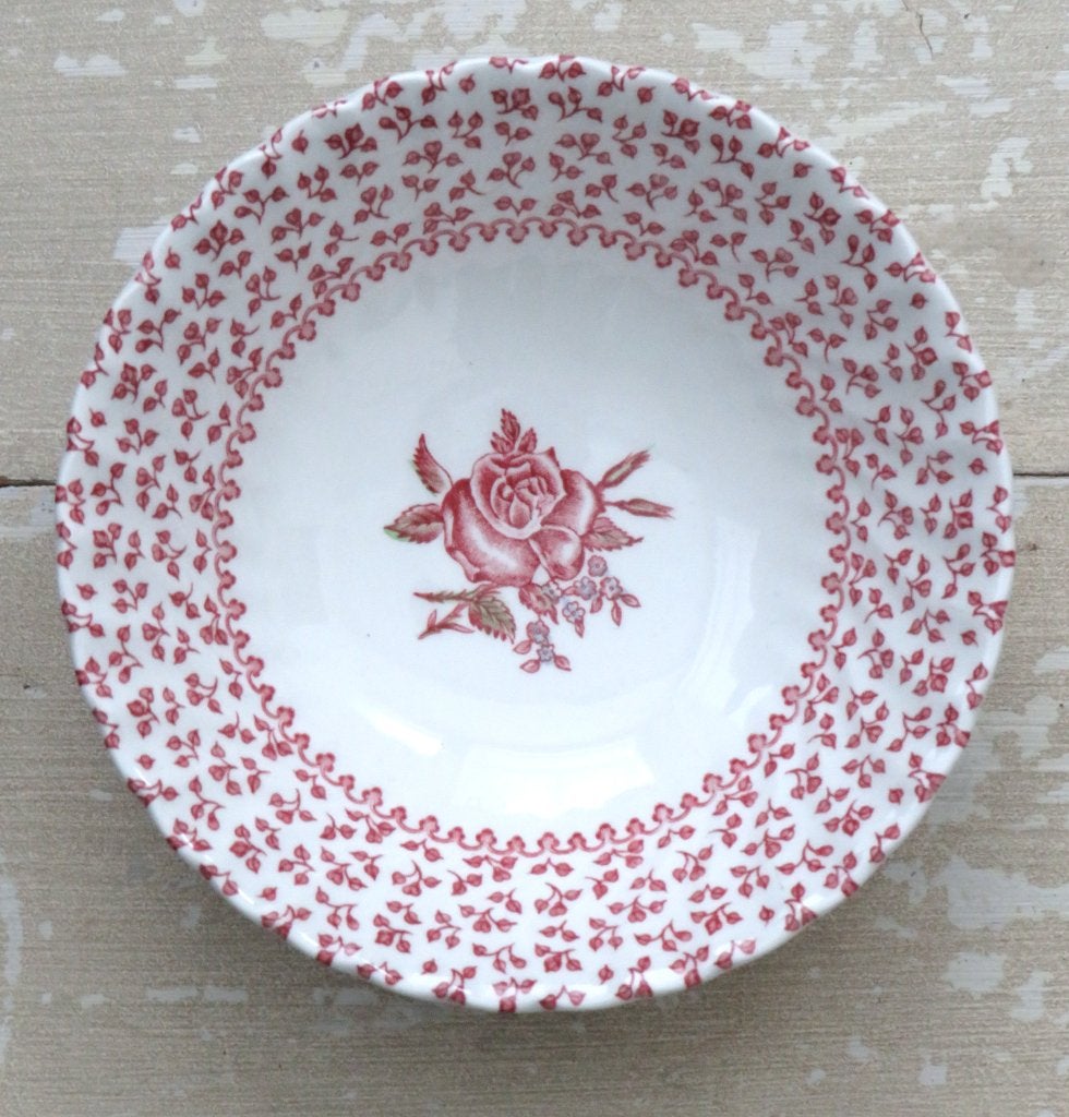 Schaaltje Johnson Brothers “Rose Bouquet Pink”, Ophalen of Verzenden