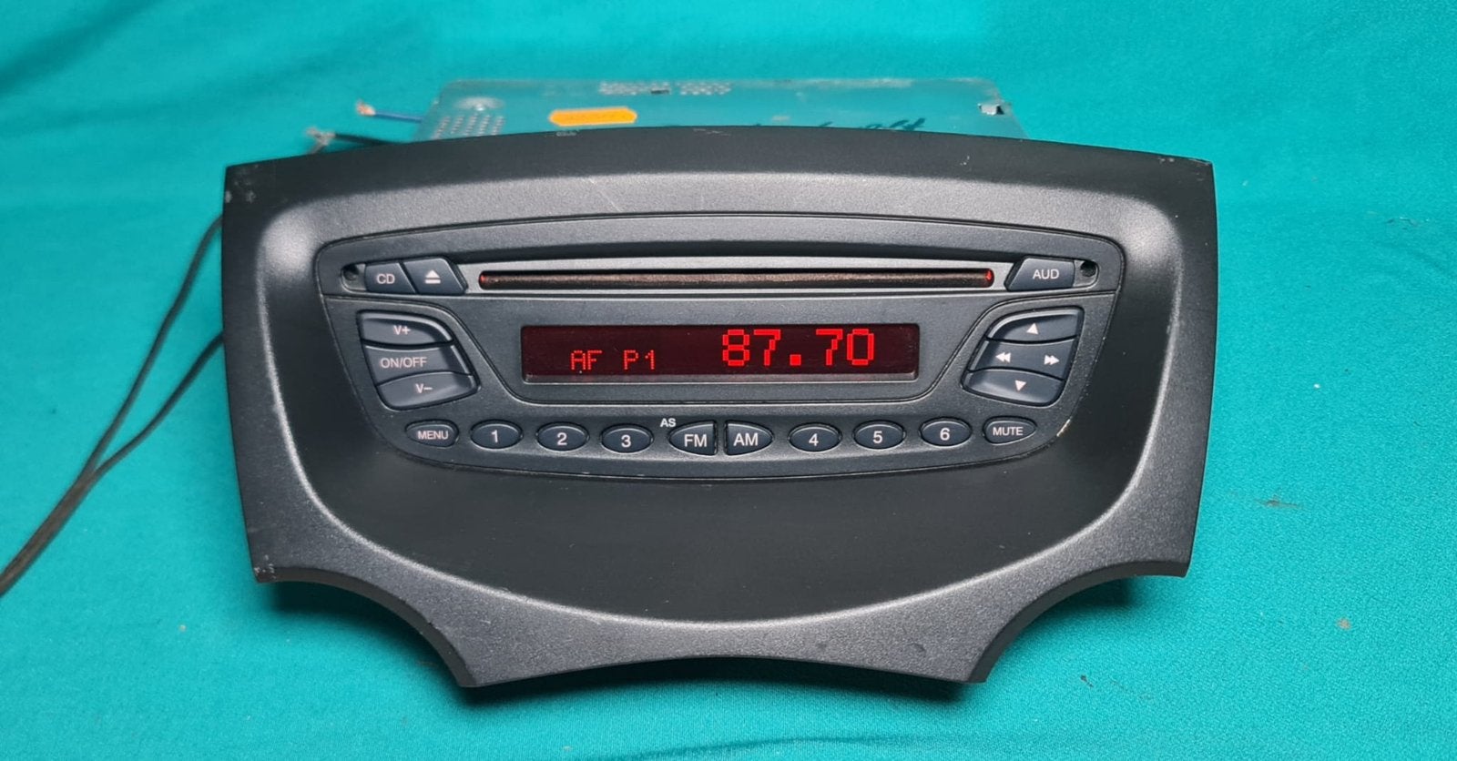 Ford ka head unit cd receiver, Auto diversen, Verzenden, Zo goed als nieuw