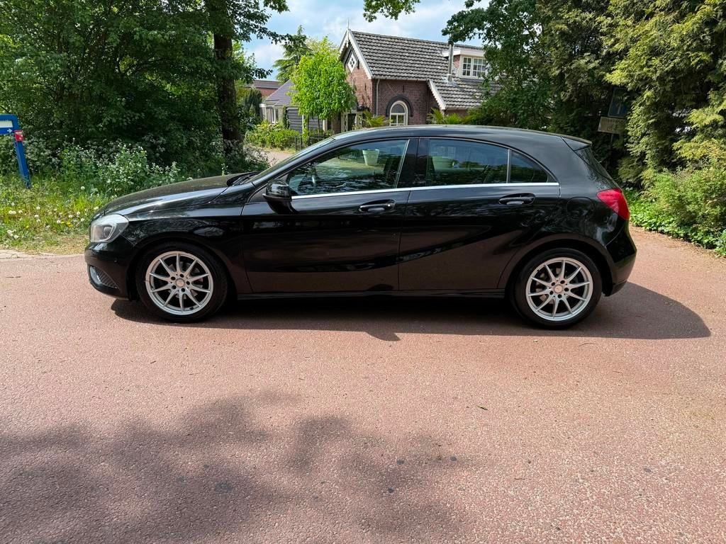 Mercedes-Benz A-klasse 180 CDI Edition Navigatie / Airco / L, Auto's, Mercedes-Benz, Voorwielaandrijving, Euro 5, 28 km/l, Gebruikt