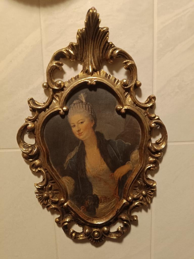 Vintage portret in sierlijke gouden lijst, Antiek en Kunst, Ophalen of Verzenden