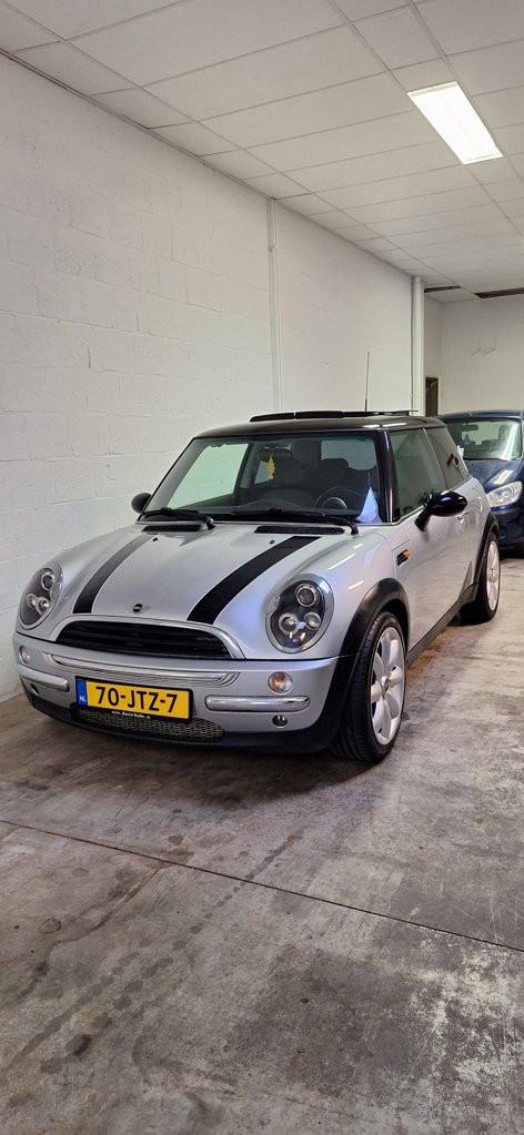 Mini Mini 1.6 Cooper Chili sport panoramadak airco, Auto's, Mini, Voorwielaandrijving, Gebruikt, Zwart, 4 cilinders