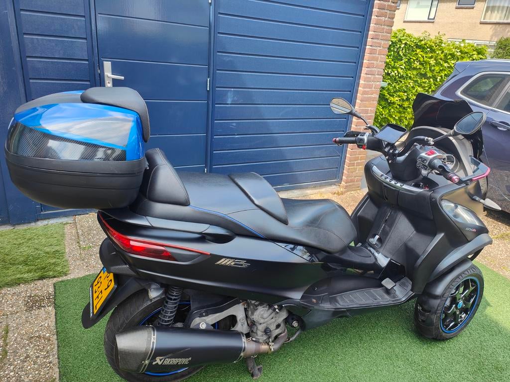 Piaggio MP3 500 Sport ABS ASR - Akrapovic uitlaat, Motoren, Scooter, Sportuitlaat, Gebruikt, Particulier
