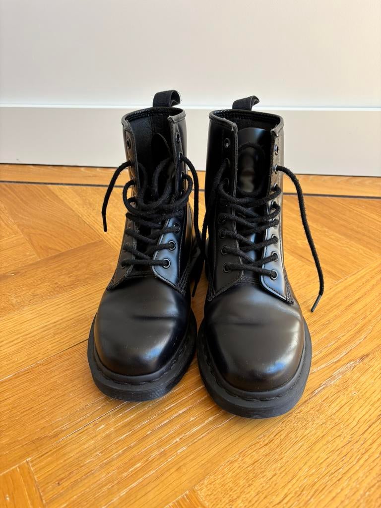 Dr  Martens maat 38, Zwart, Lage of Enkellaarzen, Ophalen of Verzenden, Zo goed als nieuw