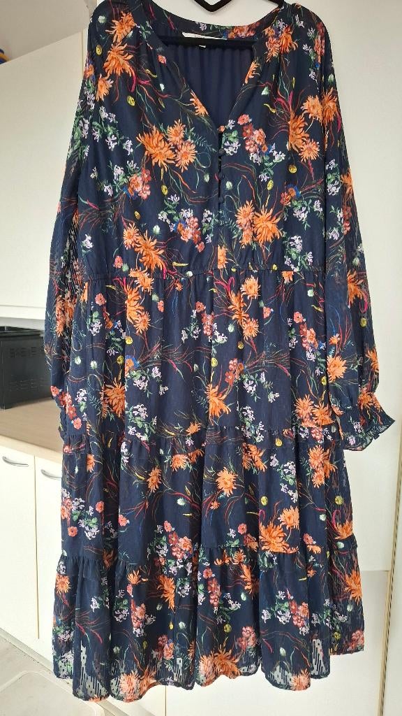 Donkerblauwe bloemenjurk Miljuschka (maat 48), Kleding | Dames, Jurken, Maat 46/48 (XL) of groter, Ophalen of Verzenden, Gedragen