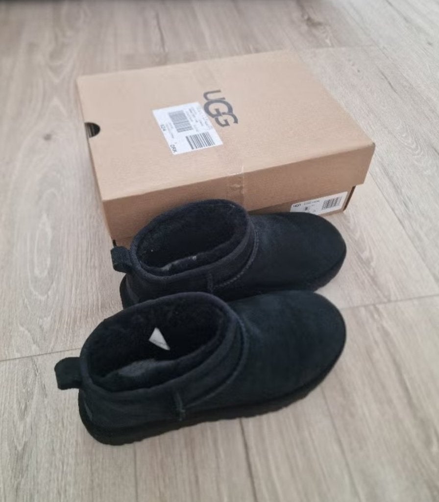 UGG Boots 'Classic Ultra Mini', Kleding | Dames, Verzenden, Zwart, Overige typen, Uggs