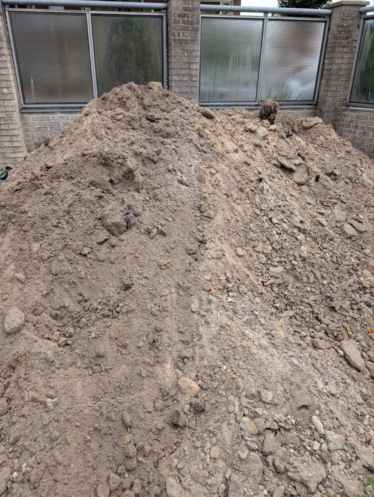 Gratis zwarte grond, ca. 5m2, Ophalen, Overige typen