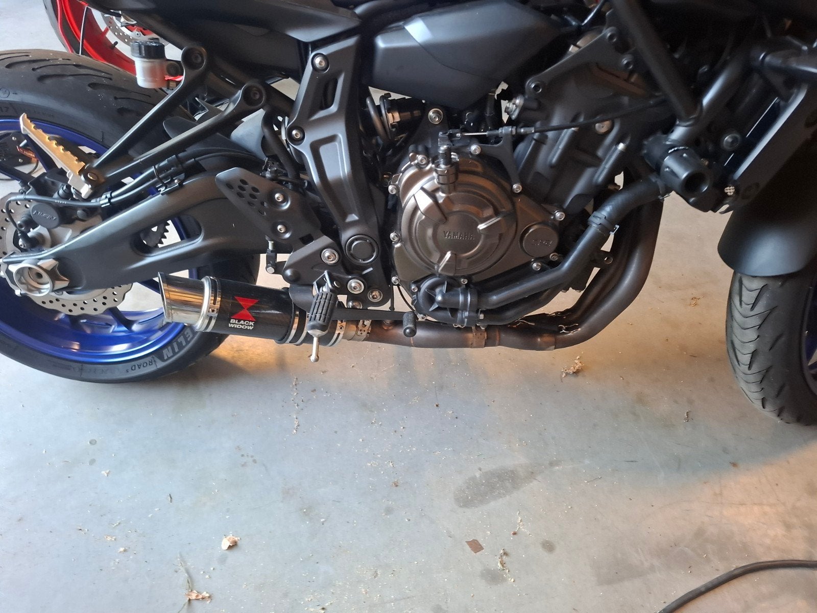 Black Widow uitlaat voor Yamaha MT-07, Motoren, Ophalen, Gebruikt