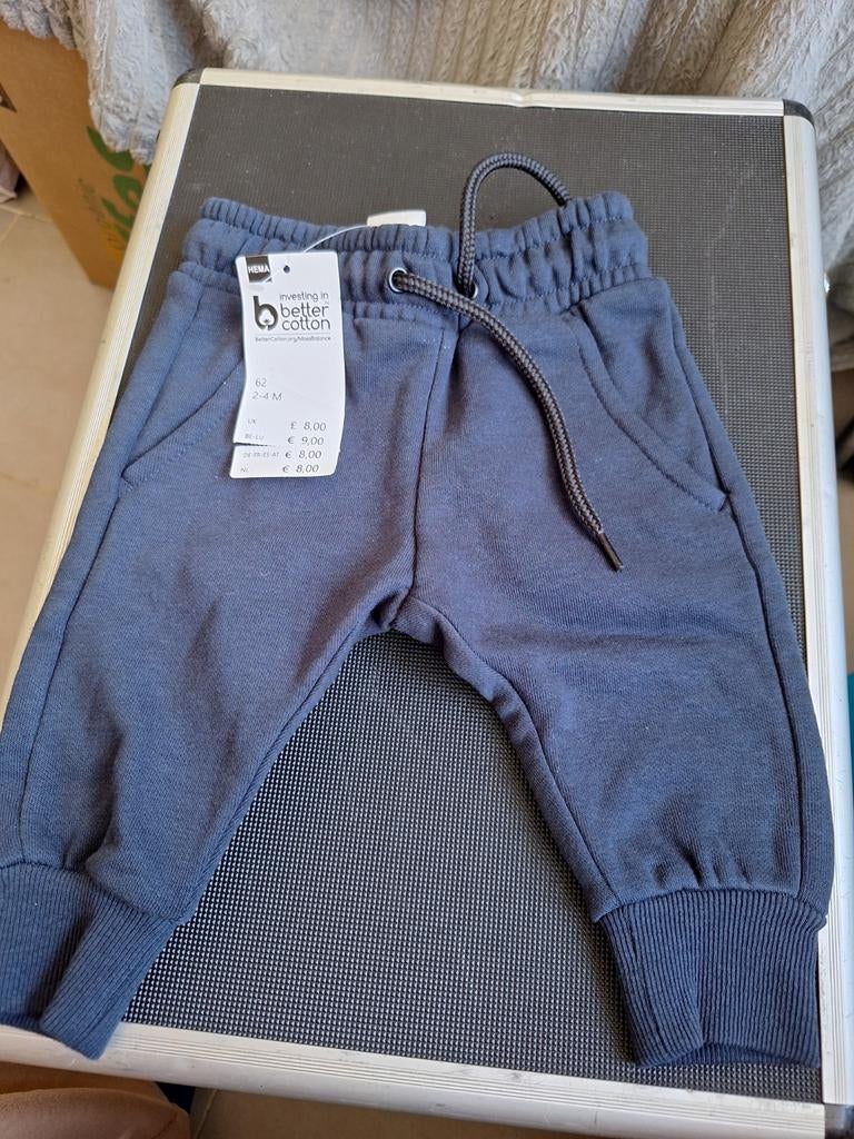 Nieuwe donkerblauwe joggingsbroek maat 62, Broekje, Jongetje of Meisje, Hema, Onbekend
