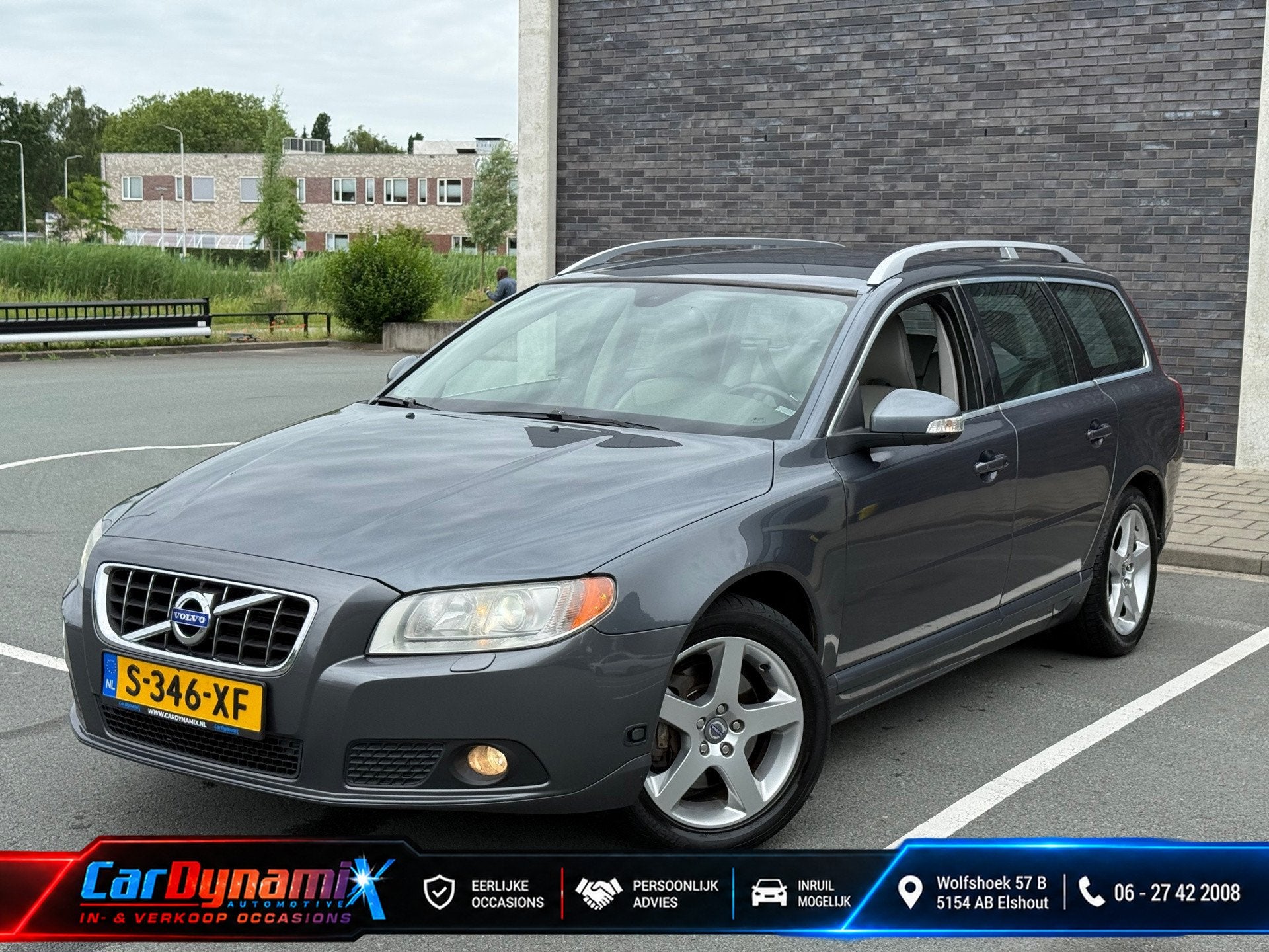 Volvo V70 2.5FT Summum | LPG-G3 | Nwe Kopp. | APK'27 | Leder, Auto's, Voorwielaandrijving, Gebruikt, Beige, Overige brandstoffen