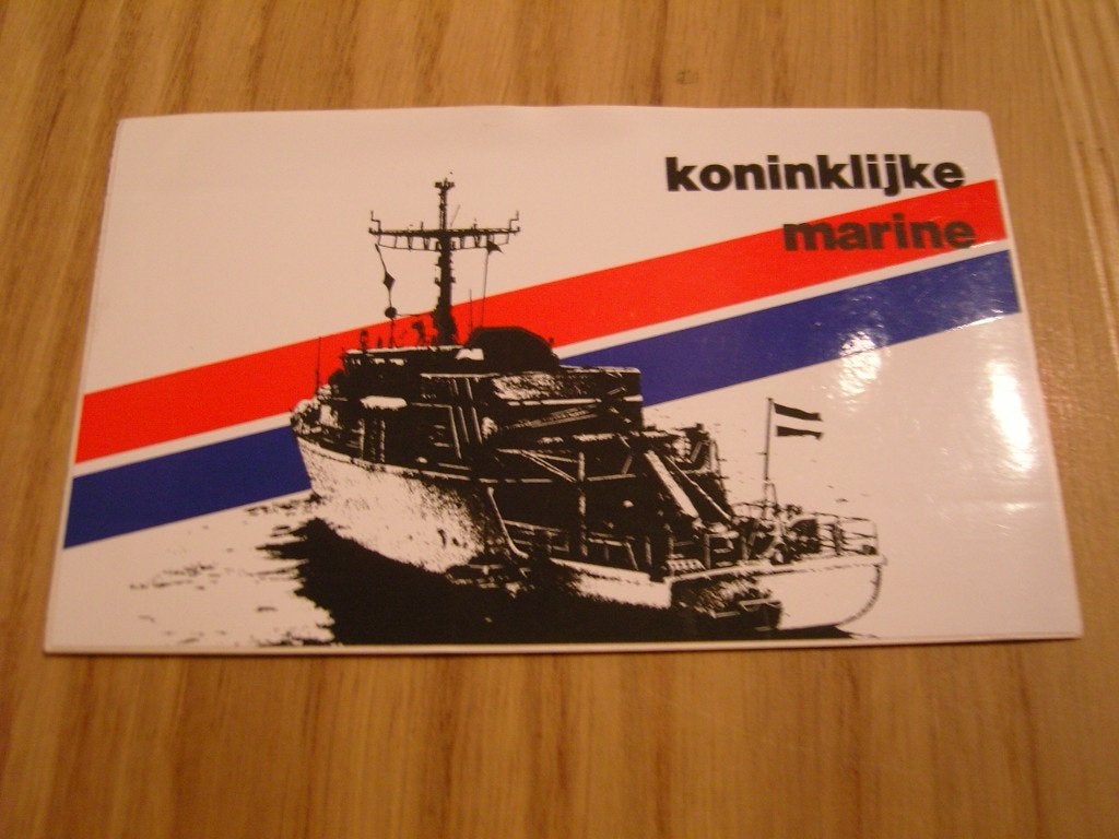 sticker leger marine wit rood/blauw schip mijnenjager ? *, Ophalen, Zo goed als nieuw