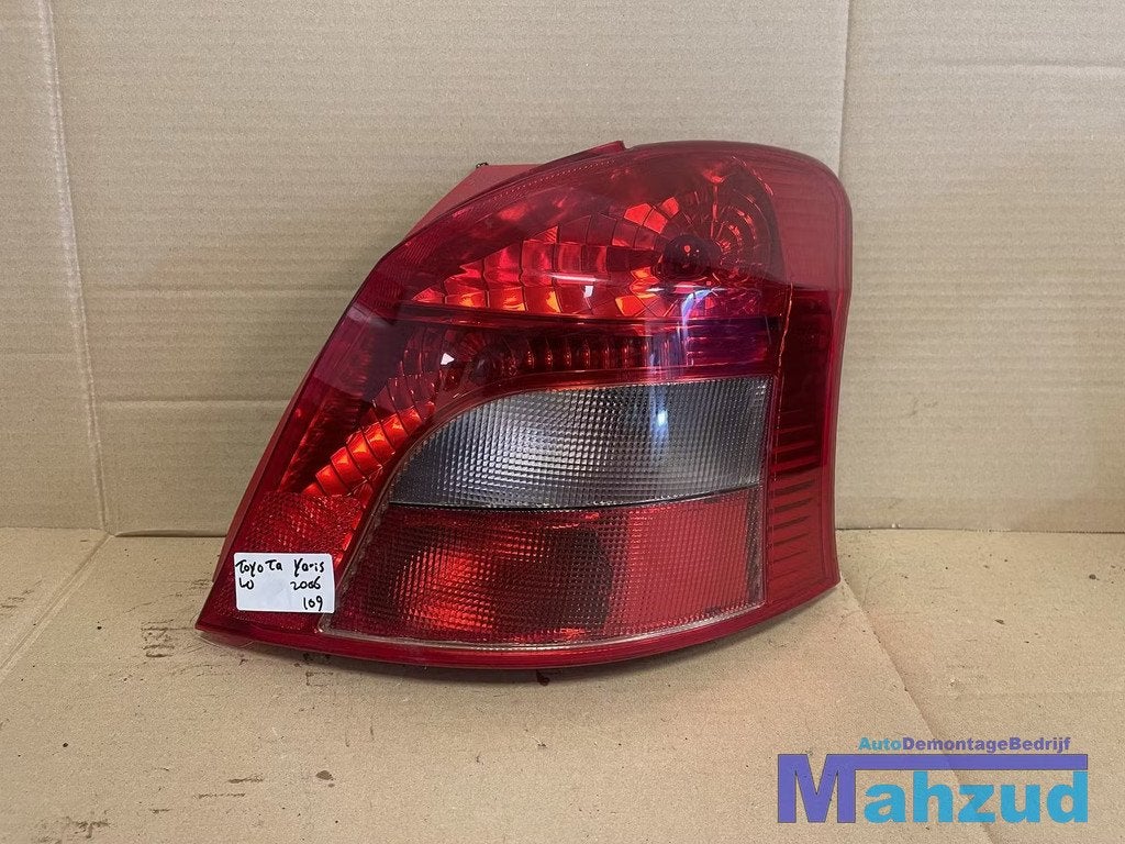 TOYOTA YARIS P9 Rechts achterlicht 2005-2010 UK ENGELS, Auto-onderdelen, Info@toyota.co.jp, Gebruikt, Toyota Motor Corporation