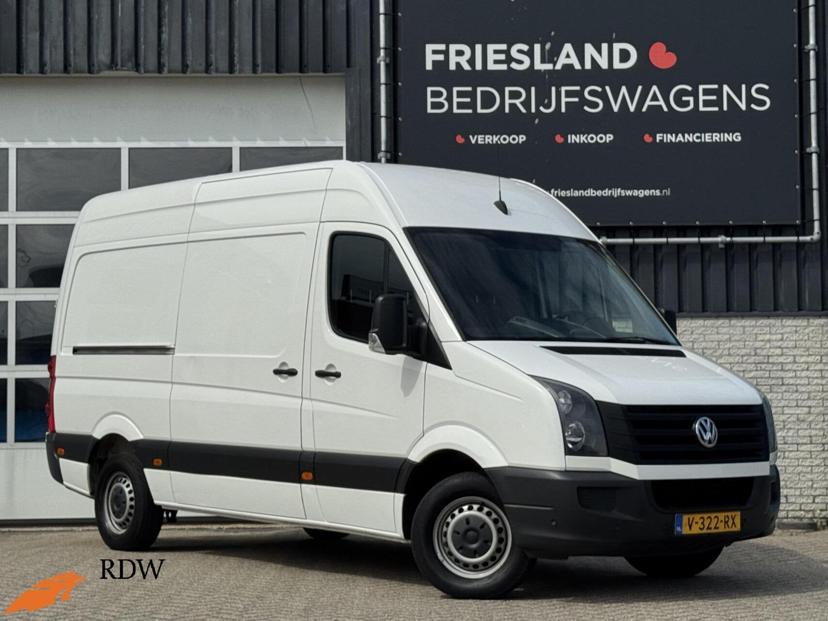 Volkswagen Crafter 30 2.0 TDI L2H2 BM Airco/Cruise/PDC/Bluet, Voorwielaandrijving, Euro 5, Stof, Gebruikt