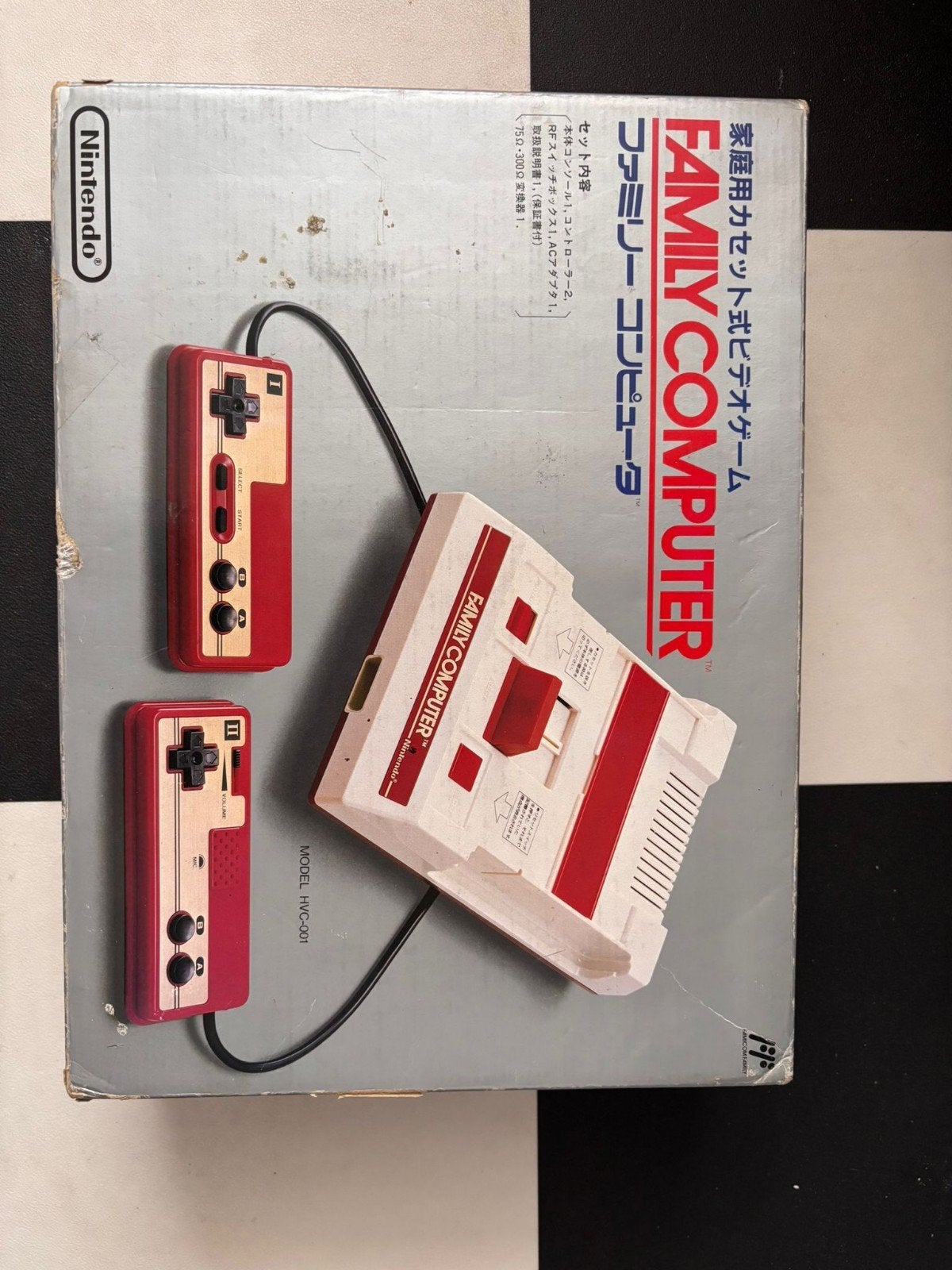 Vintage Nintendo Family Computer (Famicom) met games, Spelcomputers en Games, Spelcomputers | Nintendo NES, Ophalen of Verzenden