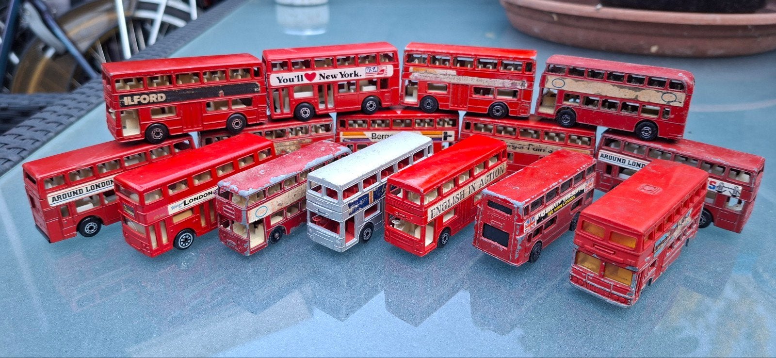 15 Engelse dubbeldekker bussen - Matchbox/LESNEY BIEDEN, Ophalen of Verzenden, Gebruikt