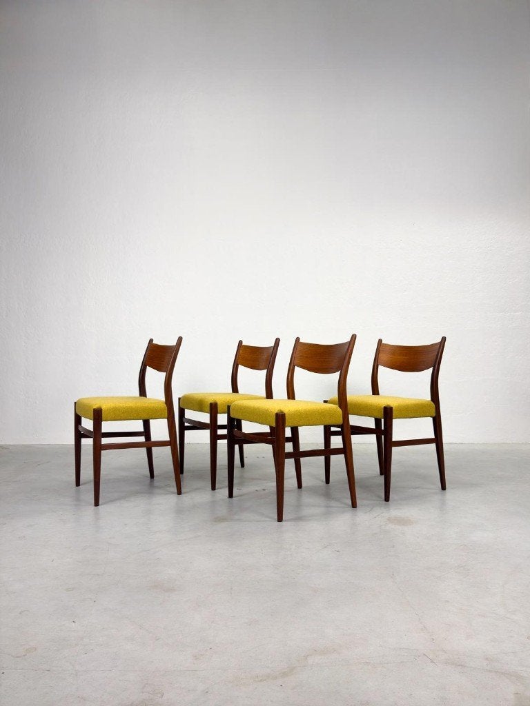 Set 'SA10' Eetkamerstoelen van Cees Braakman voor Pastoe, Ophalen, Overige kleuren, Zo goed als nieuw, Vier