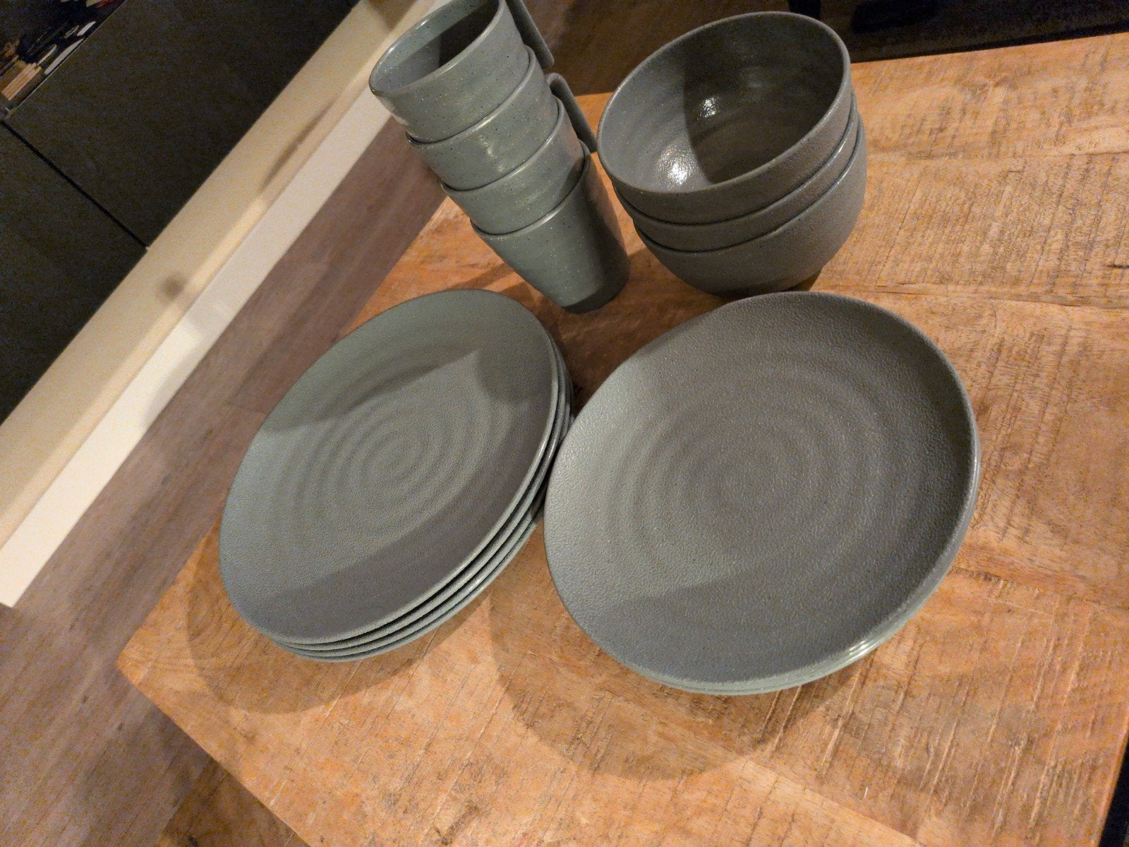 Mooie melamine servies set, Ophalen, Zo goed als nieuw, Grijs