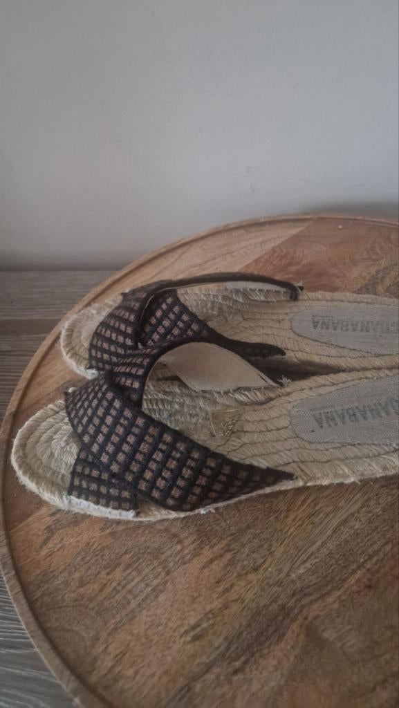 Mooie Guanabana slippers maat 39 - Zo goed als nieuw, Slippers, Overige kleuren, Guanabana, Ophalen of Verzenden