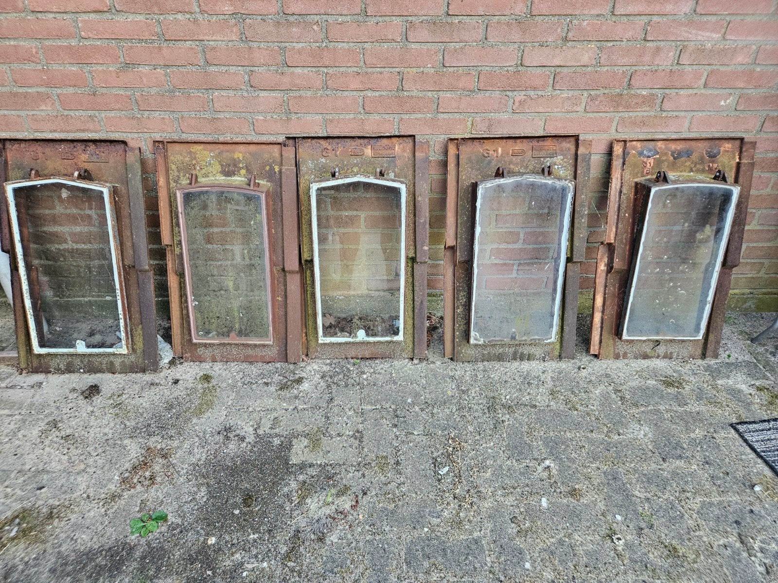 Oude gietijzeren dakramen - set van 5, Ophalen, Gebruikt, 80 tot 120 cm, 80 tot 120 cm