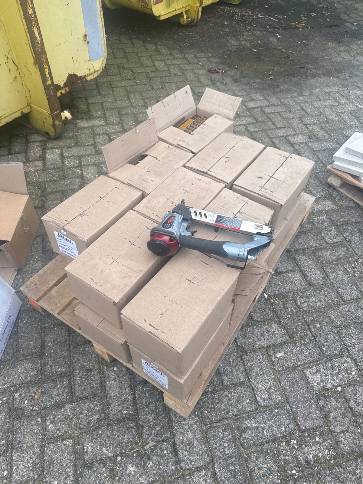 Rufast Tacker met 180.000 WC25 nietjes (30mm GALV), Doe-het-zelf en Verbouw, Ophalen, Gebruikt