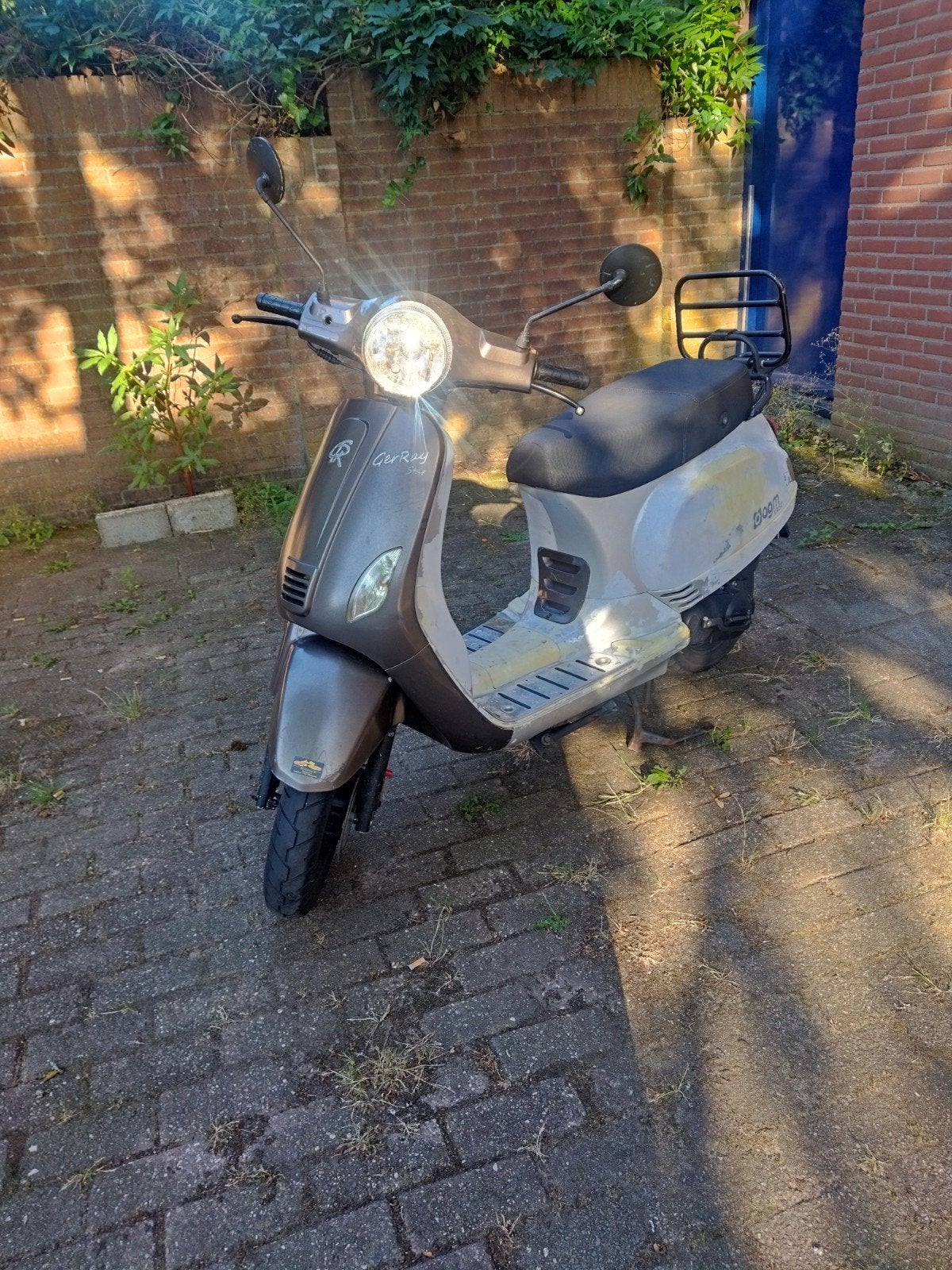 Te koop GERRAY STAR. 2016.  Snorscooter. Loopt 32 km, Gebruikt, Benzine, Ophalen, Overige merken
