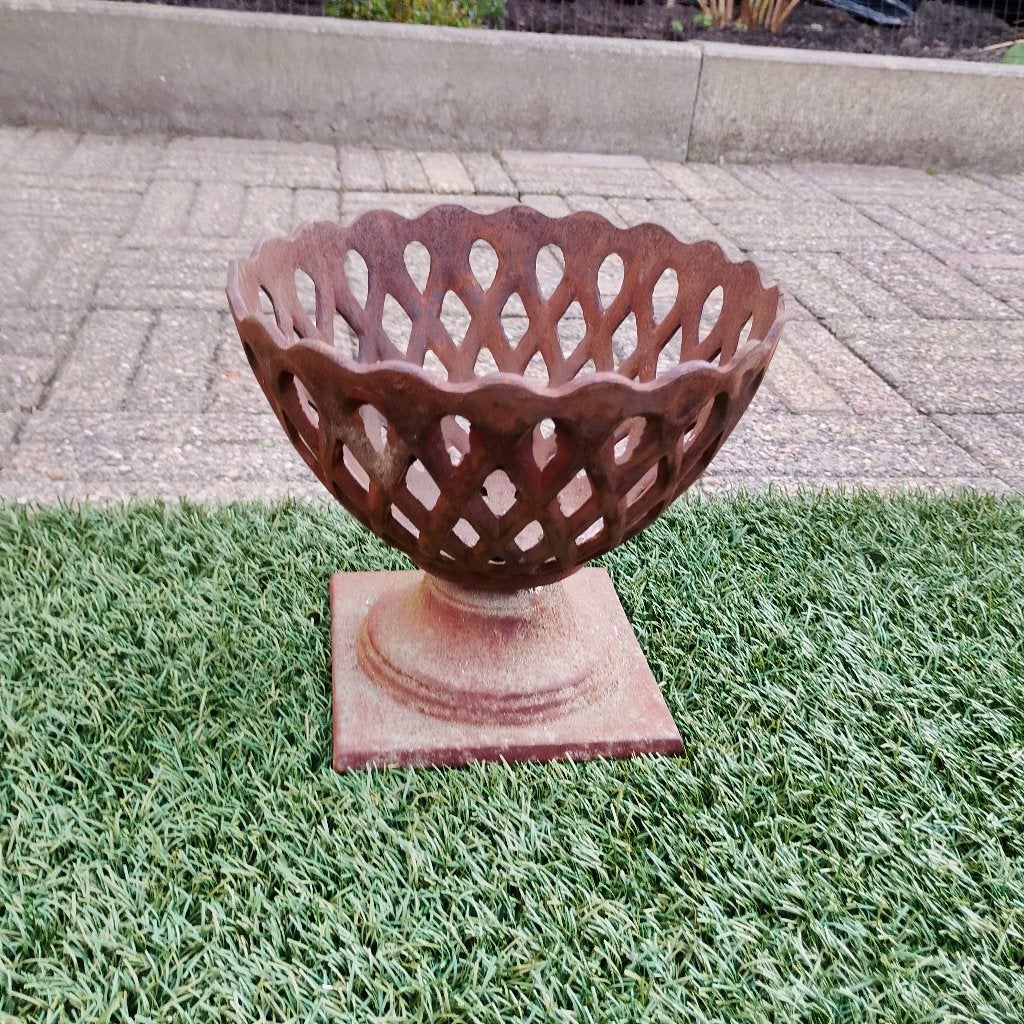 brocante gietijzeren tuin pot, Ophalen