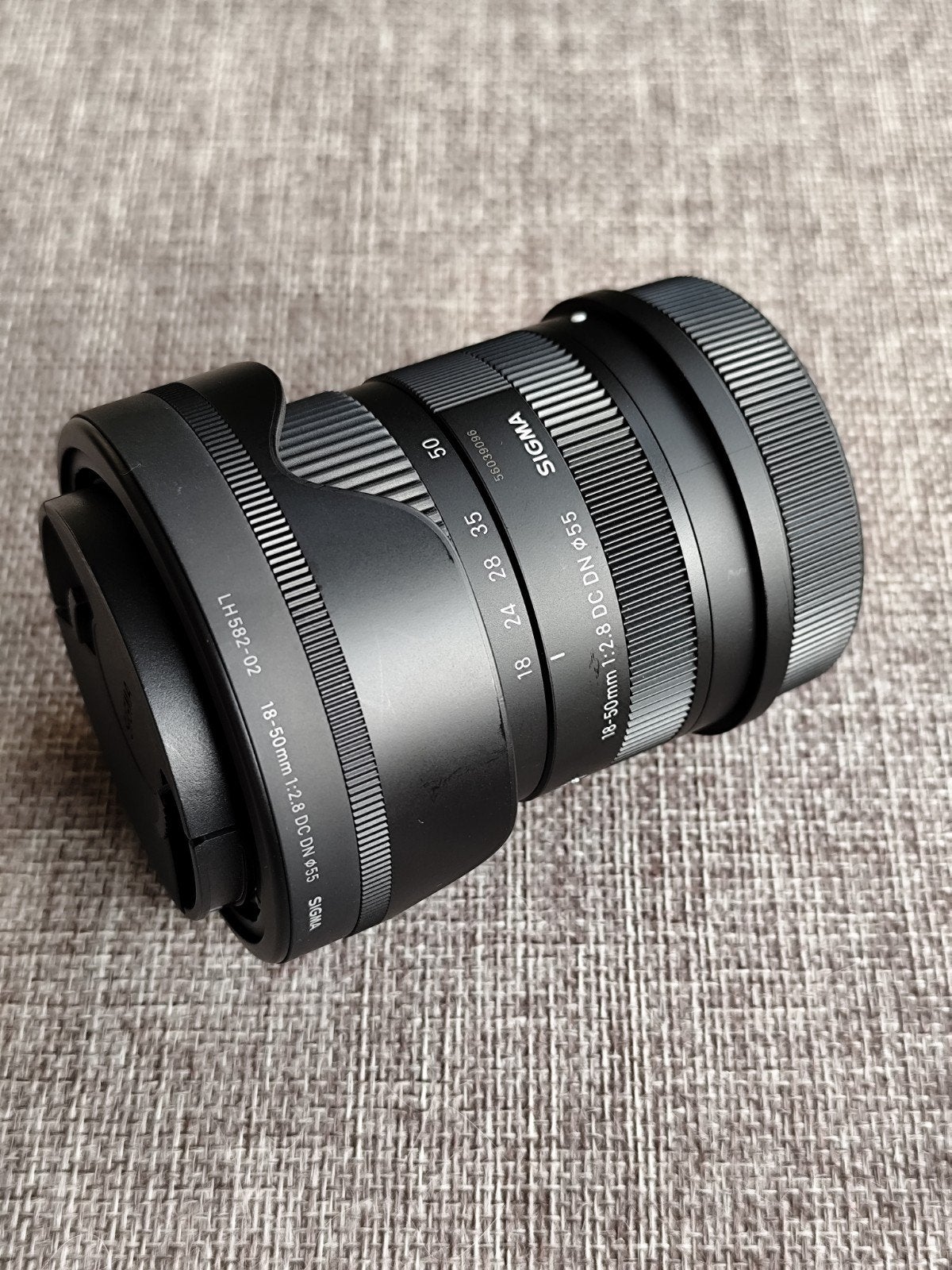 Sigma 18-50mm f/2.8 DC DN Contemporary Leica L-mount (Lumix), Audio, Tv en Foto, Fotografie | Lenzen en Objectieven, Ophalen of Verzenden