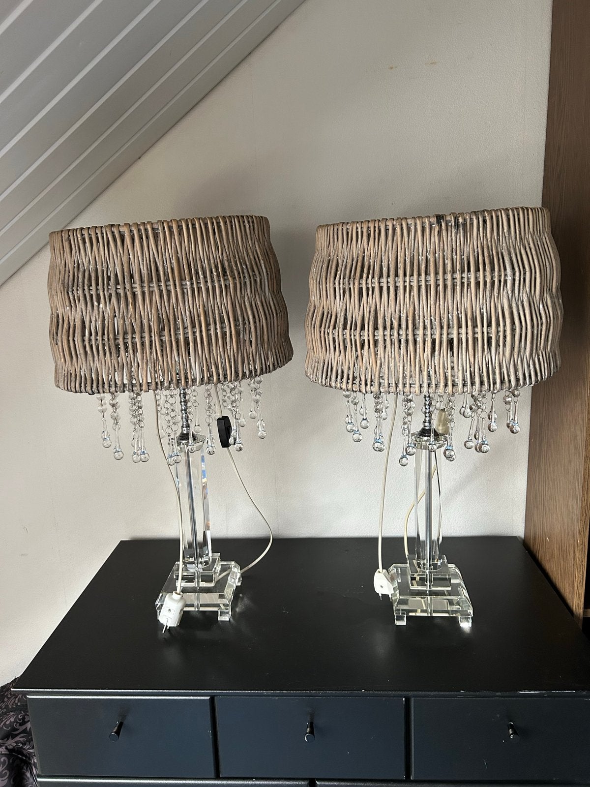 Set van 2 tafellampen met rieten kap en kristallen, Overige materialen, Overige merken, 68 cm, Zo goed als nieuw