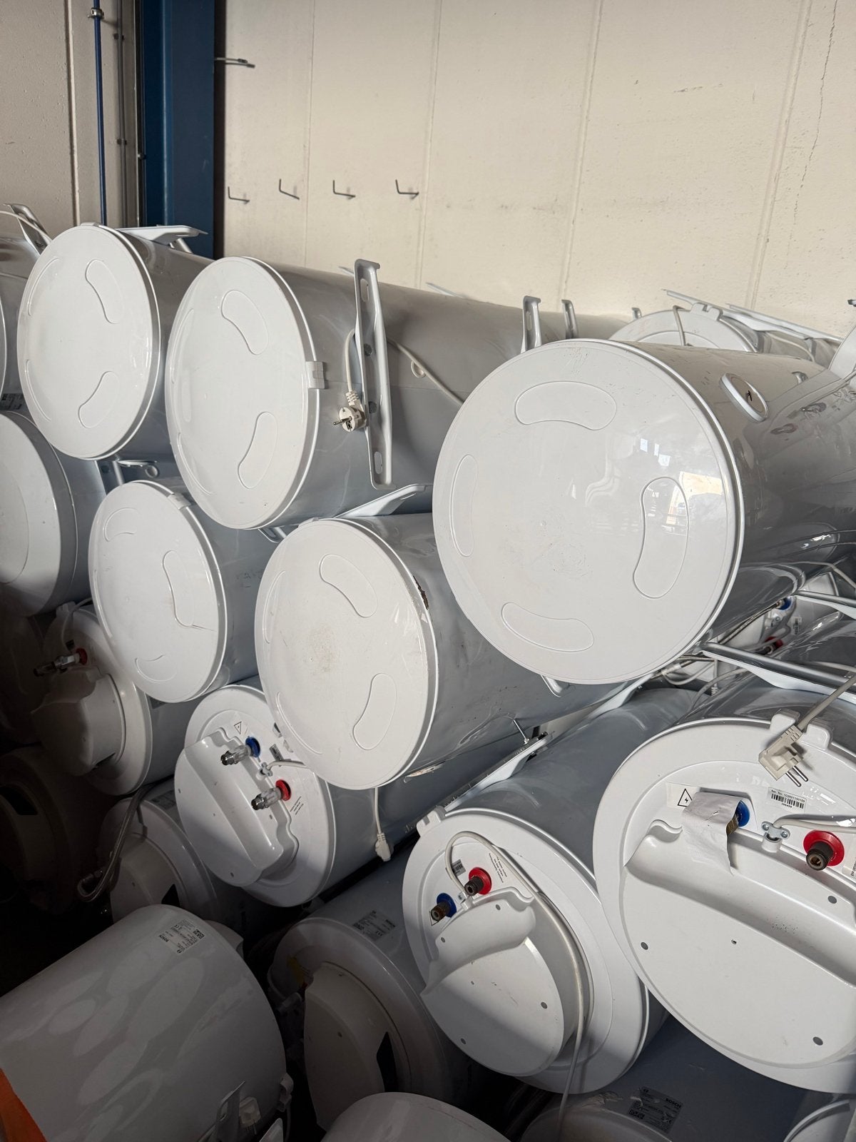 40 stuks Boiler Bosch Tronic 80L  - Slechts 2 weken gebruikt, 20 tot 100 liter, Aardgas, Boiler, Ophalen of Verzenden