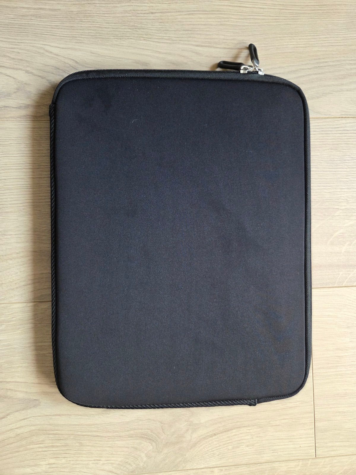BlueBuilt zwarte laptophoes 14 inch, Computers en Software, Ophalen of Verzenden, 14 inch, Zo goed als nieuw