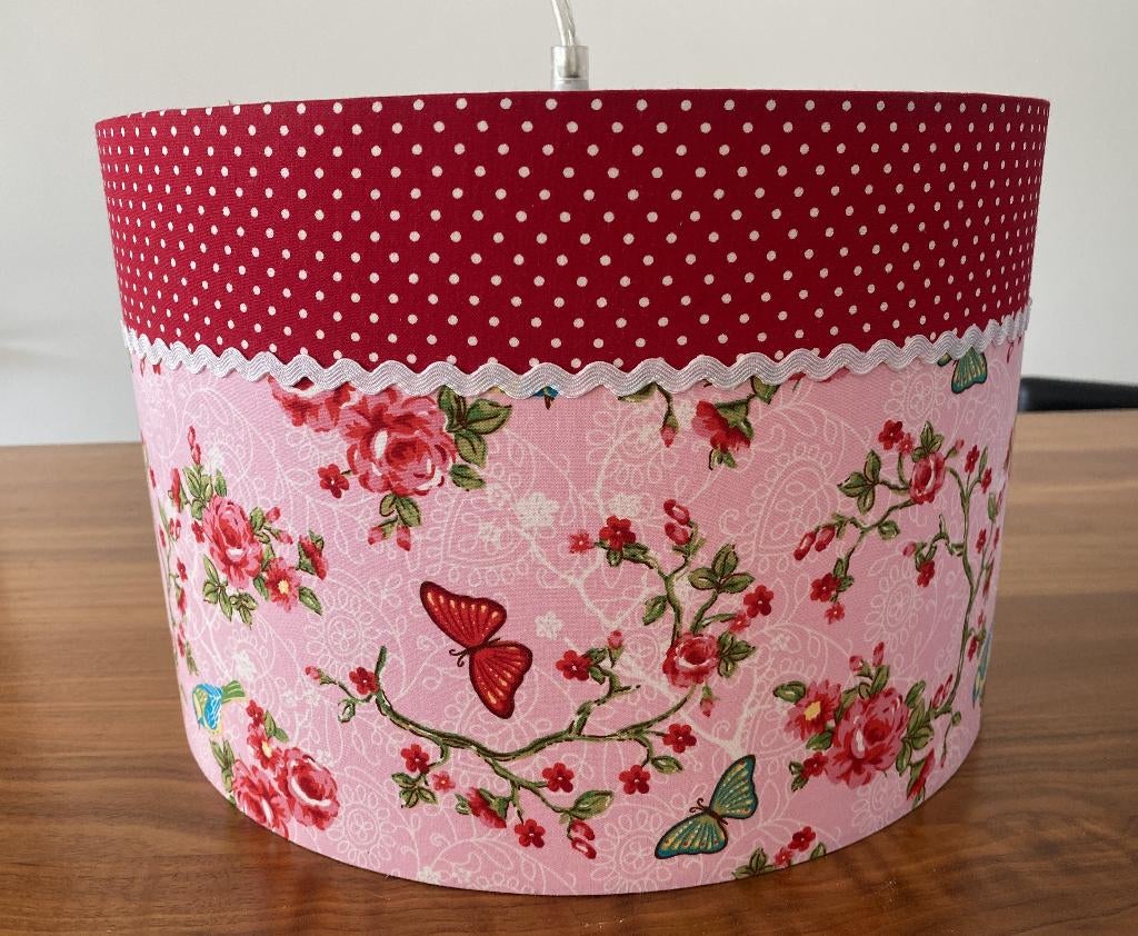 Lamp roze, Ophalen, Zo goed als nieuw, Stof, Minder dan 50 cm