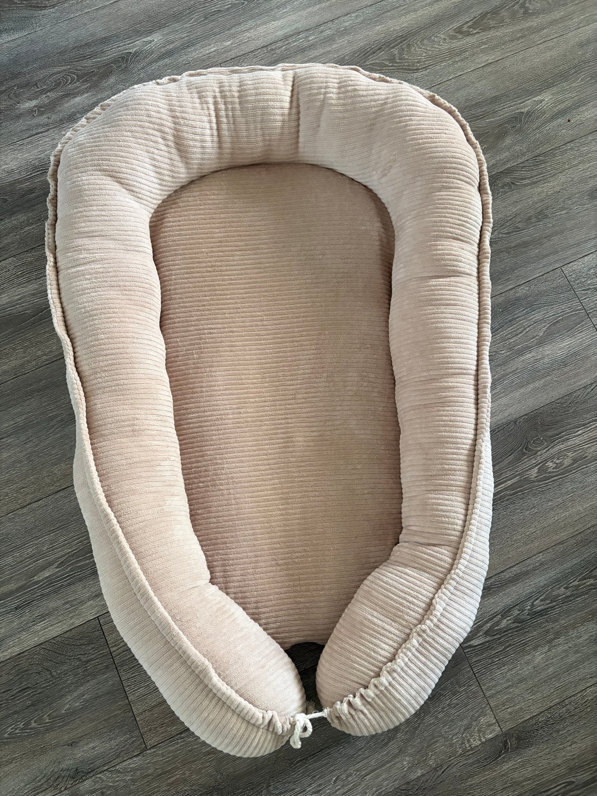 Babynestje beige ribstof met deken, Ophalen, Zo goed als nieuw