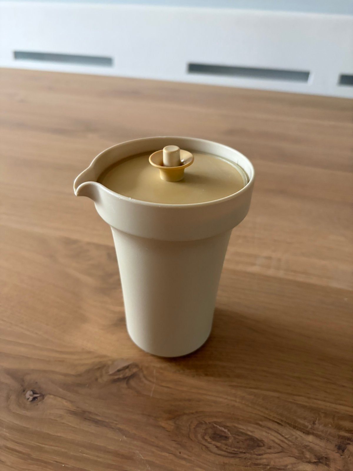 Tupperware melkkannetje, Huis en Inrichting, Keuken | Tupperware, Ophalen of Verzenden, Gebruikt, Beker of Kan