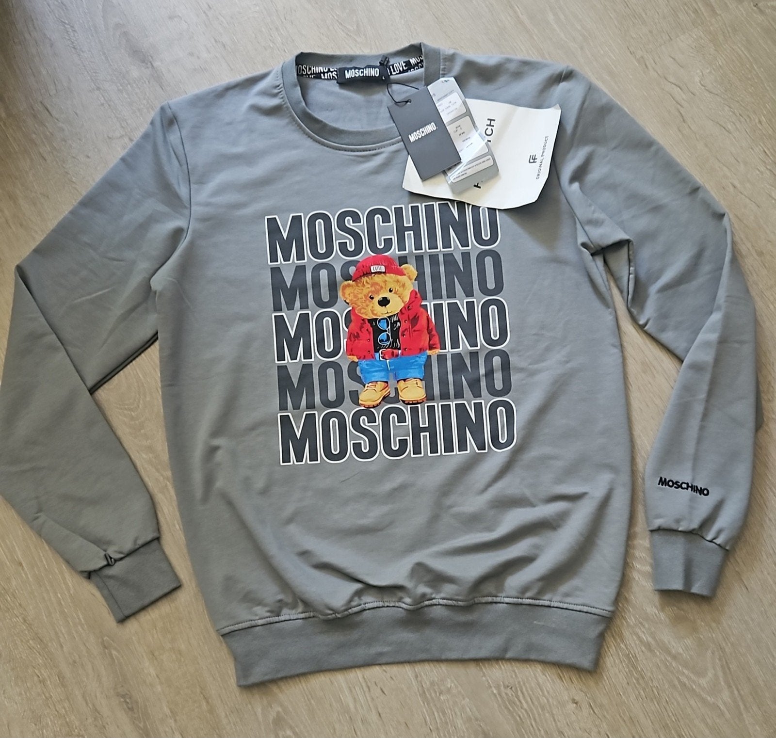 Nieuw nieuwe moschino trui maat L 95% katoen, Ophalen, Nieuw