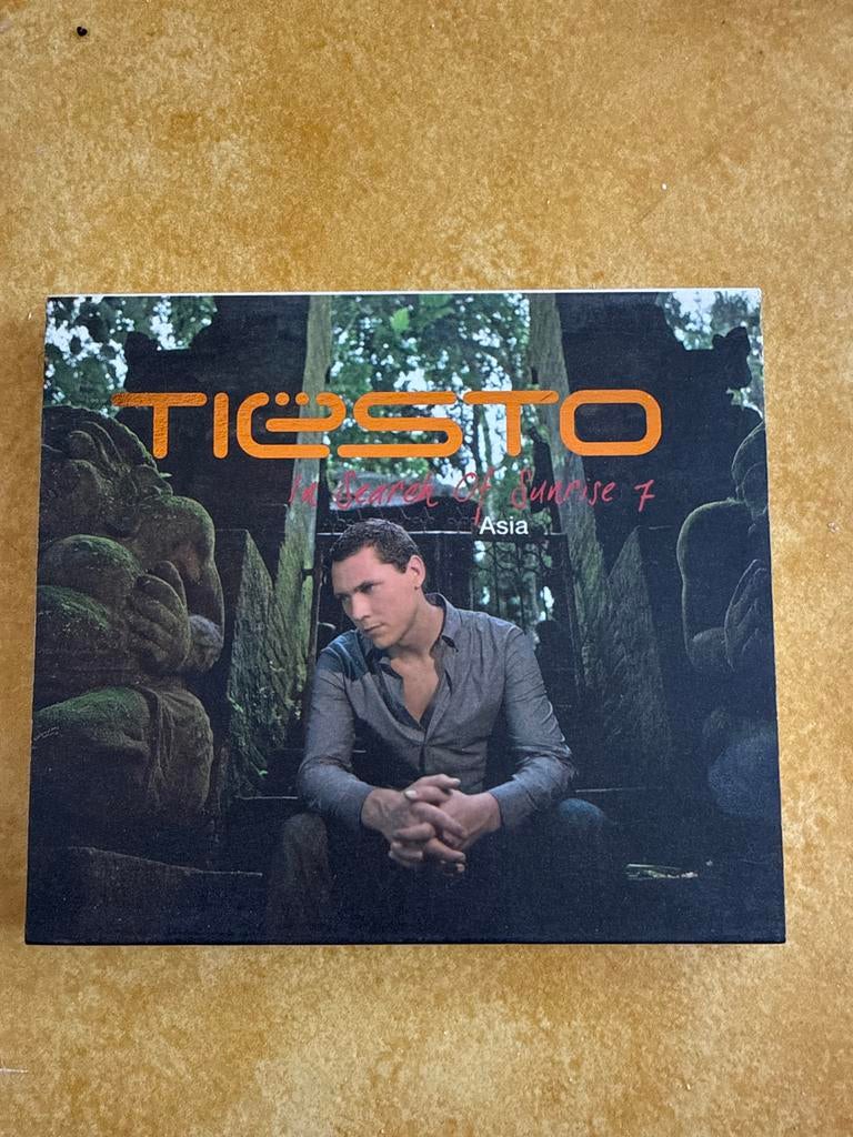 Tiësto - In Search Of Sunrise 7 Asia (CD), Ophalen of Verzenden, Zo goed als nieuw, Techno of Trance