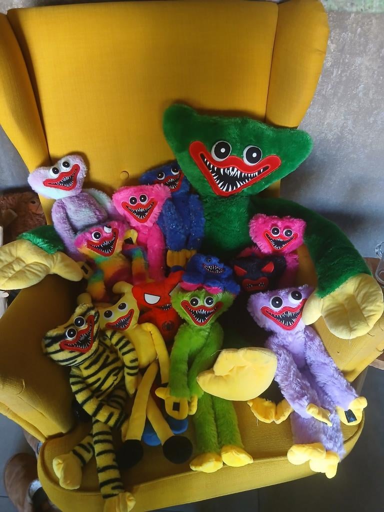 Grote collectie Huggy Wuggy knuffels - Diverse kleuren, Gebruikt, Overige merken, Overige karakters, Overige typen