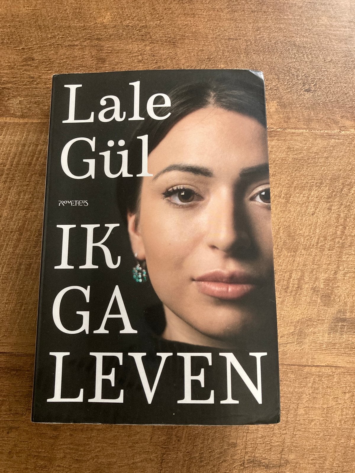 Lale Gül  Ik ga leven., Boeken, Ophalen of Verzenden, Gelezen