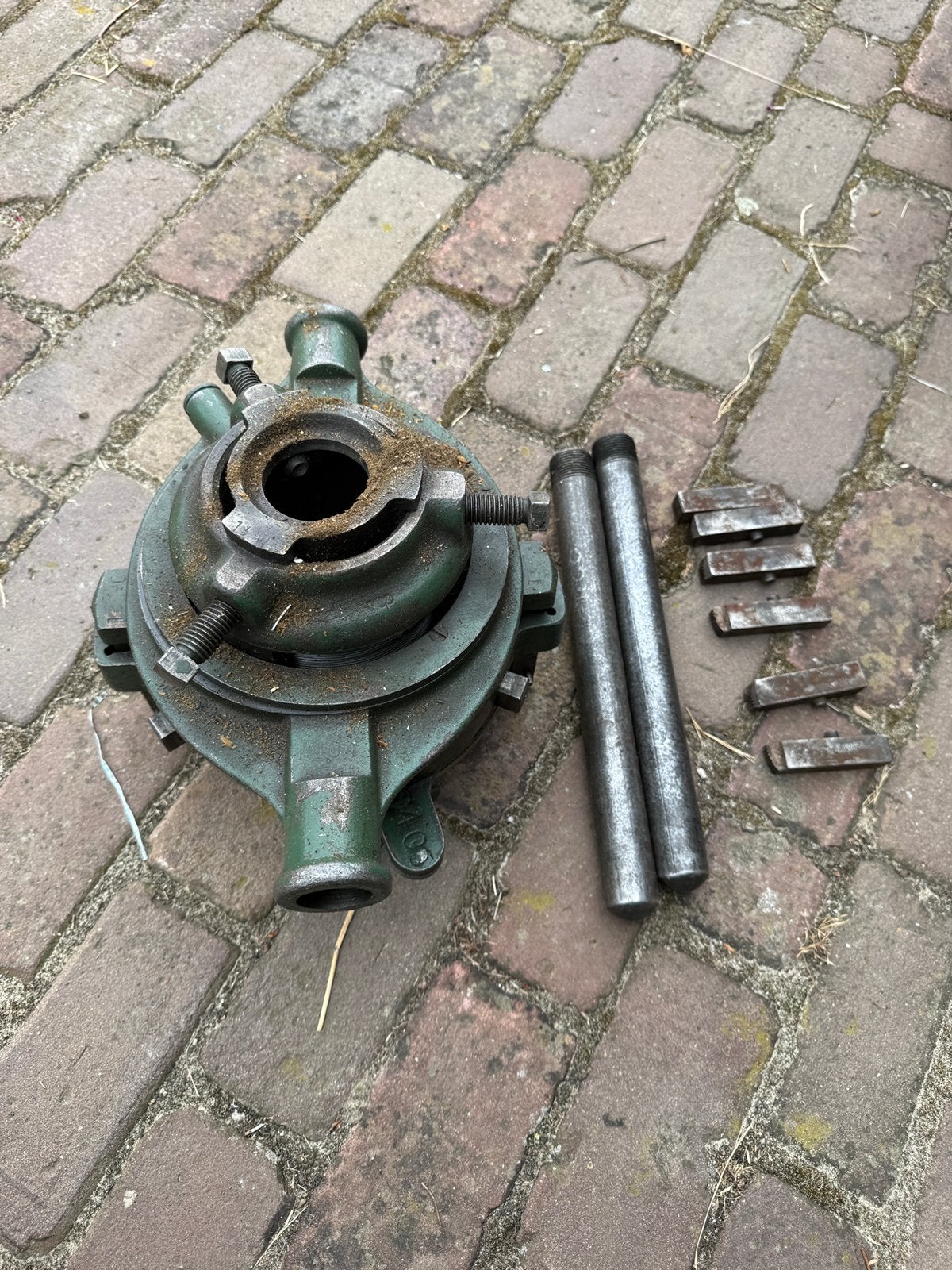 Antieke draadsnij machine - degelijke kwaliteit - handmatig, Ophalen
