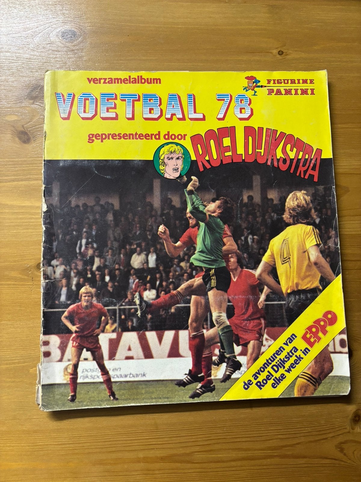 Roel Dijkstra, gevuld met panini voetbalplaatjes uit 1978, Eén stripboek, Ophalen of Verzenden, Gelezen