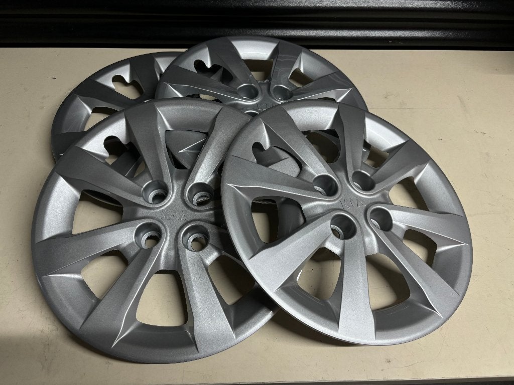 Kia Rio 2011-> wieldoppenset 15, Auto diversen, Wieldoppen, Ophalen of Verzenden, Zo goed als nieuw, Nvt, Nvt