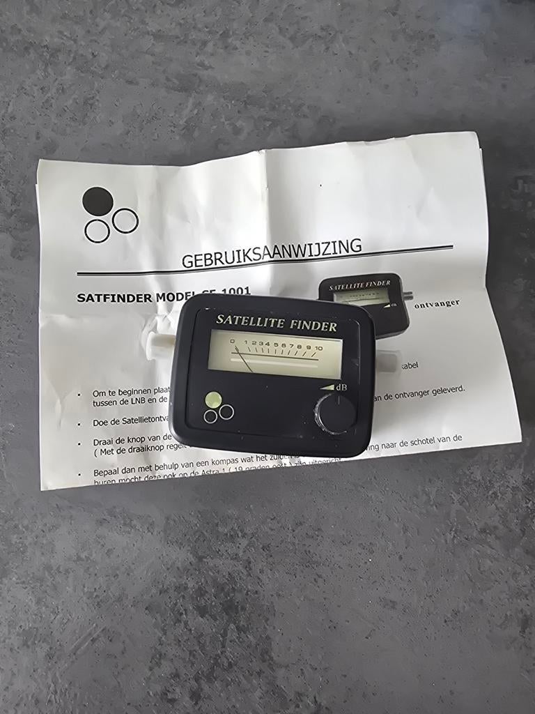 Satelliet vinder,  satellite finder, Ophalen of Verzenden, Zo goed als nieuw, (Schotel)antenne-accessoires, Overige merken