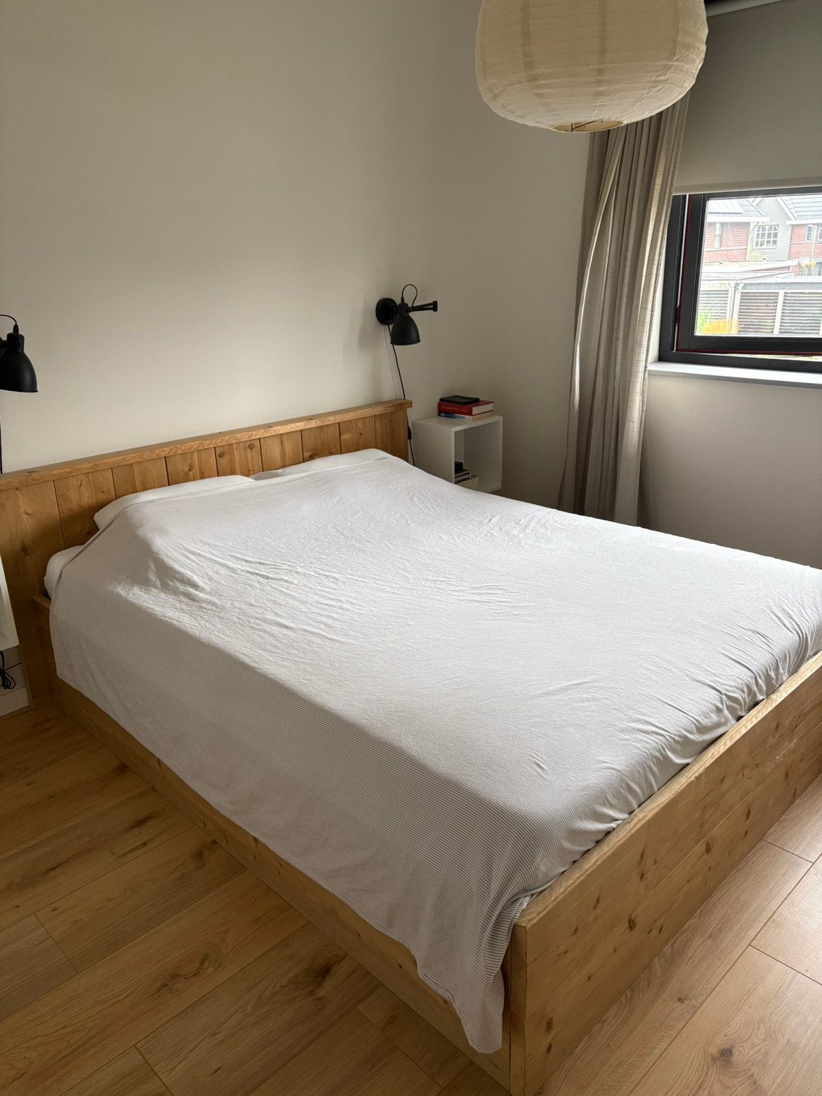 Robuust 2 persoons steigerhouten bed van Førn, Ophalen, Zo goed als nieuw, Tweepersoons